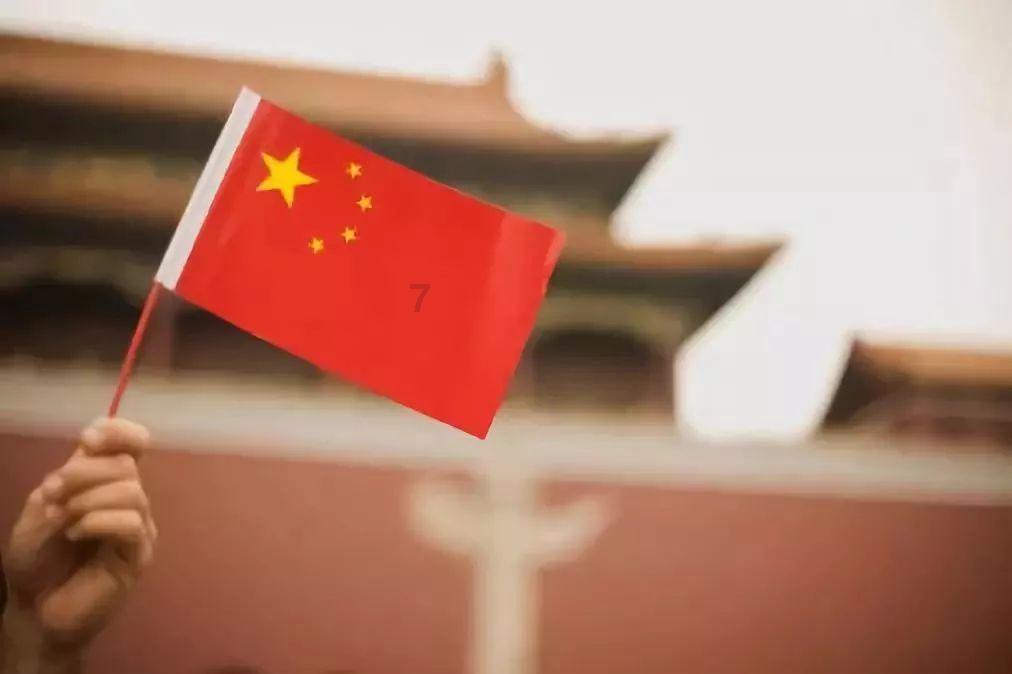 AMD财报“喜忧参半”：业绩指引不及预期 但AI芯片销售前景光明